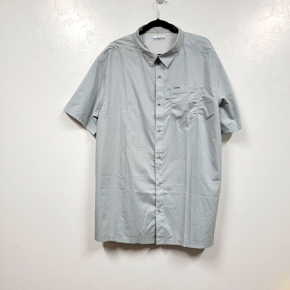 #213 Columbia sportswear men's shirt size XXL